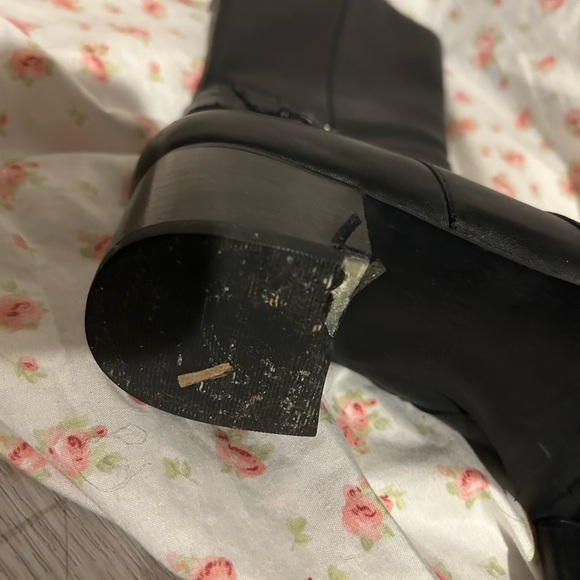 Black buckle boots - Picture 5 of 6